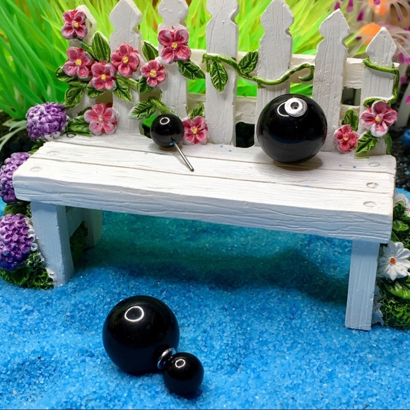 Black Candy Double Stud Earrings - Picture 6 of 7